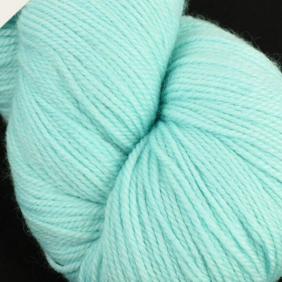 Midknit Cravings Sweet Sock Yarn Superwash Merino Nylon Blend Hand Dyed Droplet - Picture 2 of 3